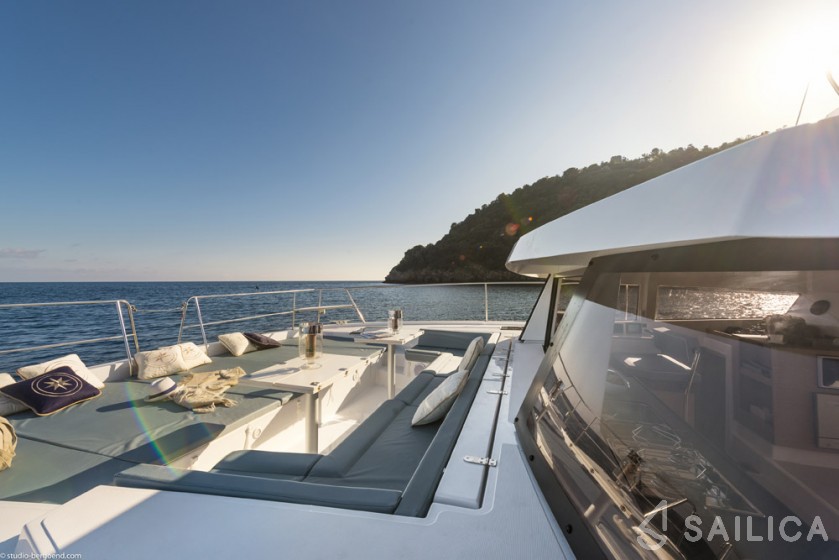 Bali 4.0 - Yacht Charter Sailica