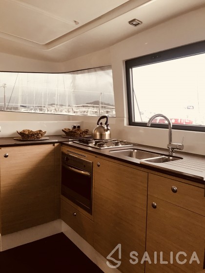 Bali 4.0 - Yacht Charter Sailica