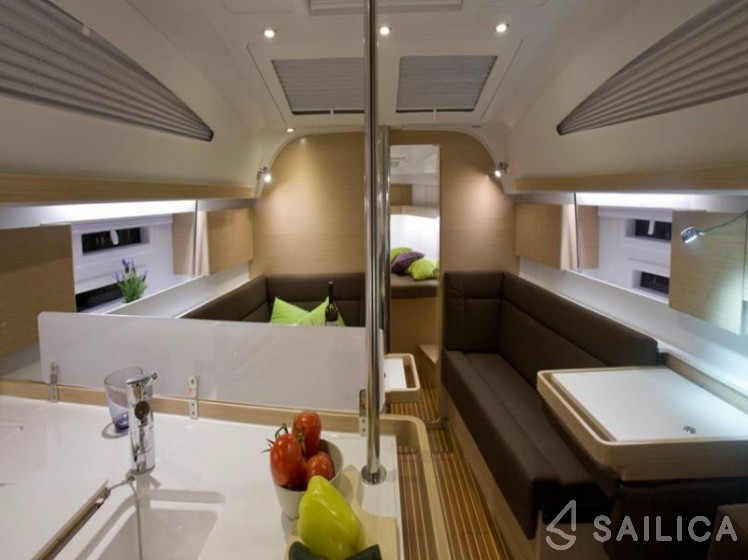 Elan 40 Impression - Yacht Charter Sailica
