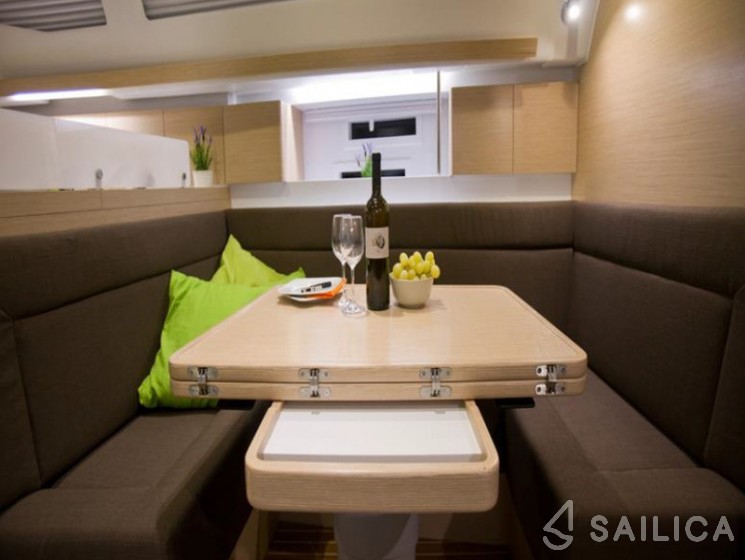 Elan 40 Impression - Yacht Charter Sailica