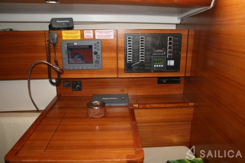 Salona 44 - Yacht Charter Sailica