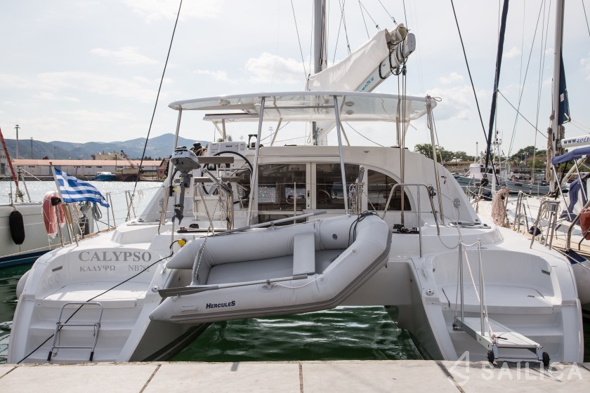 Lagoon 380 - Yacht Charter Sailica