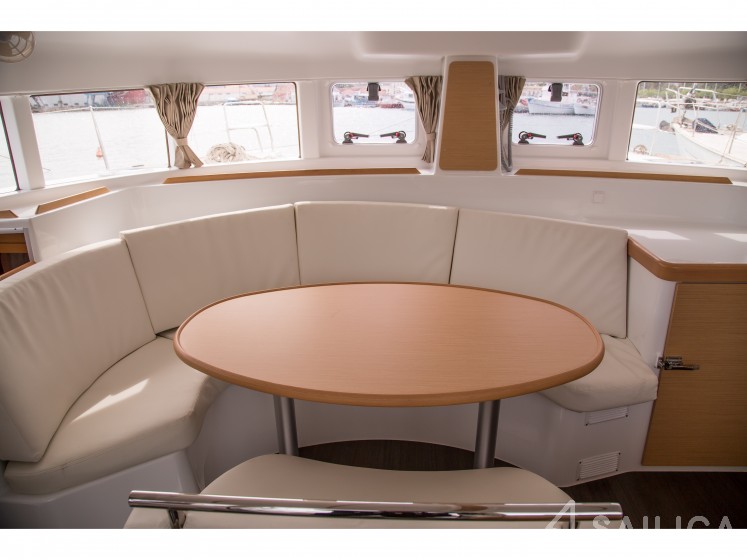 Lagoon 380 - Yacht Charter Sailica