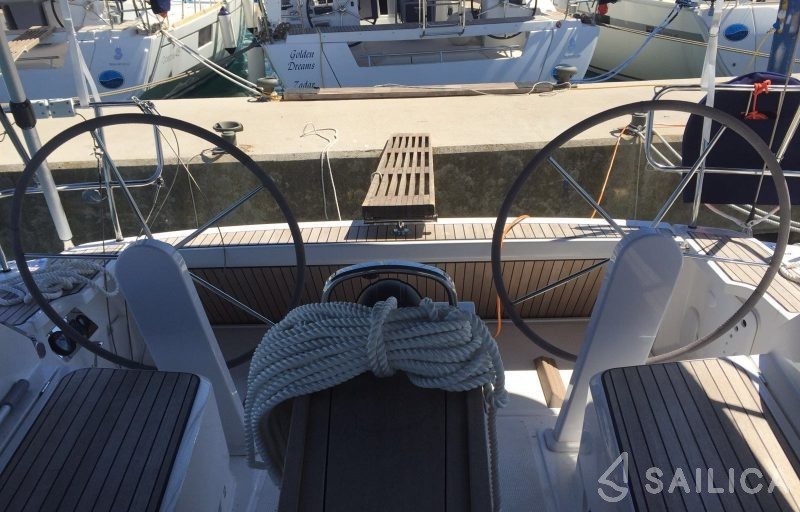Bavaria 41 Cruiser - Yacht Charter Sailica