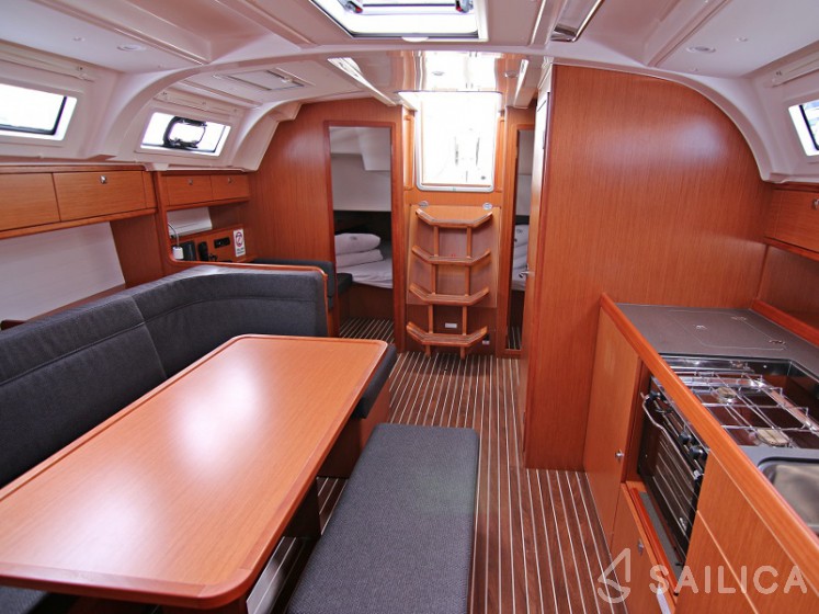 Bavaria 41 Cruiser - Yacht Charter Sailica