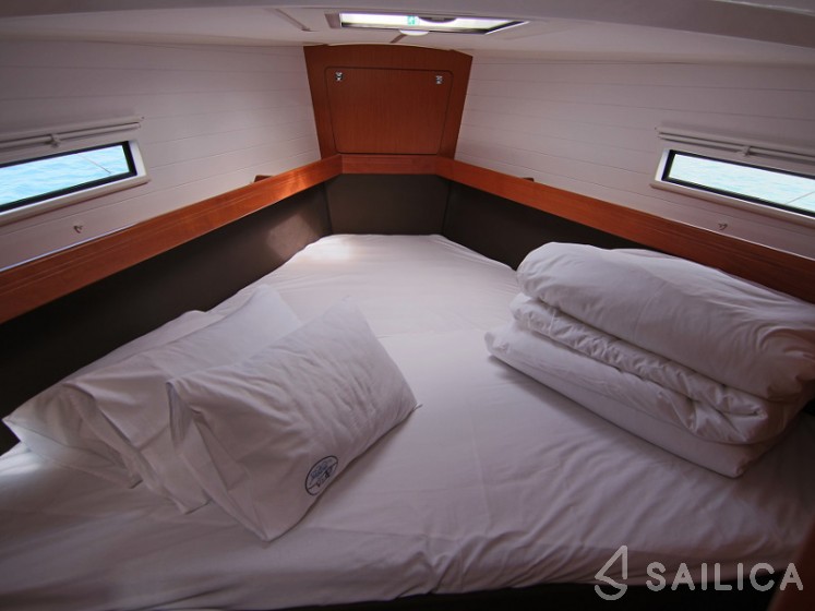 Bavaria 41 Cruiser - Yacht Charter Sailica