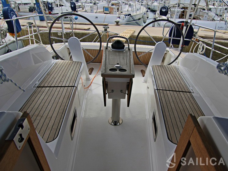 Bavaria 41 Cruiser - Yacht Charter Sailica