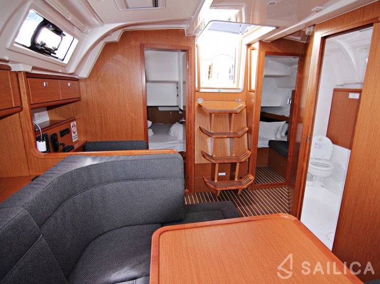 Bavaria 41 Cruiser - Yacht Charter Sailica