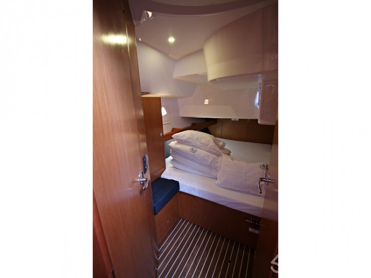 Bavaria 46 Cruiser - Yacht Charter Sailica