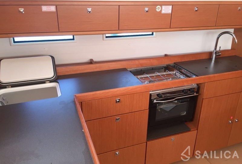 Bavaria 46 Cruiser - Yacht Charter Sailica