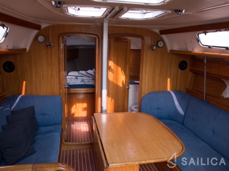 Bavaria 38 Cruiser - Yacht Charter Sailica