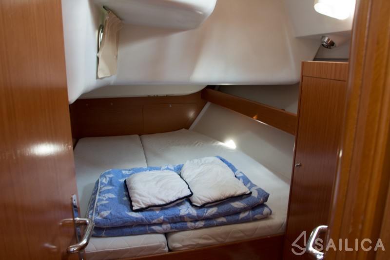 Cyclades 43.4 - Yacht Charter Sailica