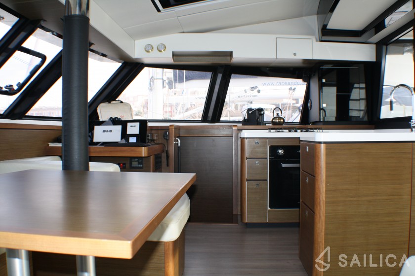 Nautitech 46 Fly - Yacht Charter Sailica