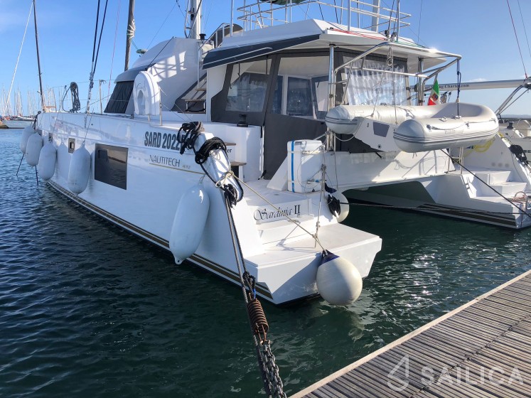 Nautitech 46 Fly - Yacht Charter Sailica