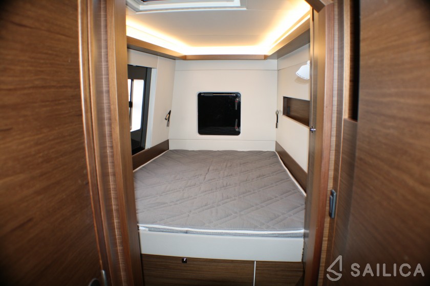Nautitech 46 Fly - Yacht Charter Sailica
