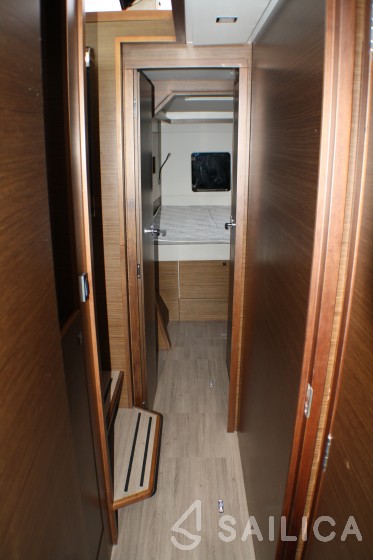 Nautitech 46 Fly - Yacht Charter Sailica