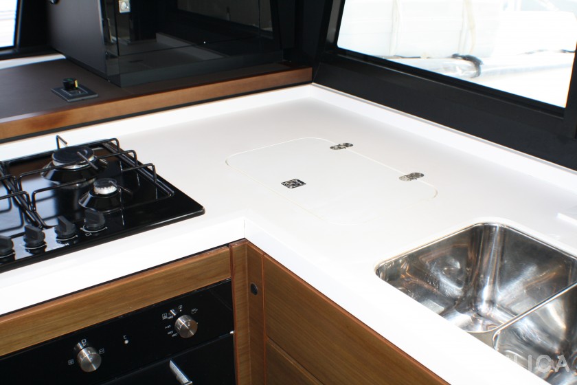 Nautitech 46 Fly - Yacht Charter Sailica