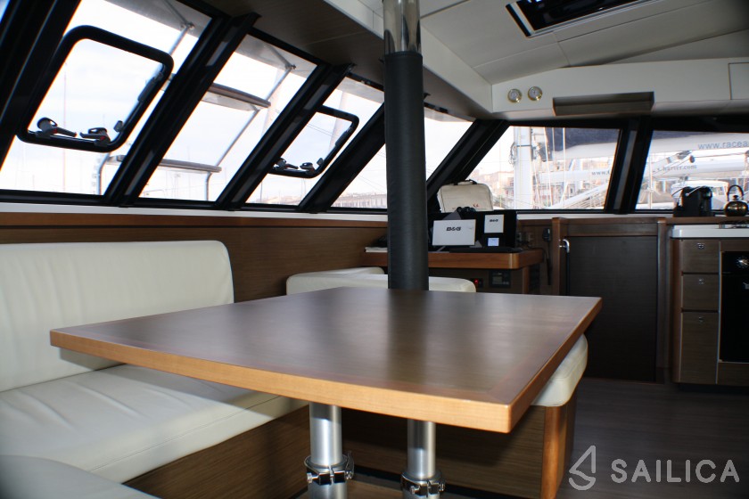 Nautitech 46 Fly - Yacht Charter Sailica