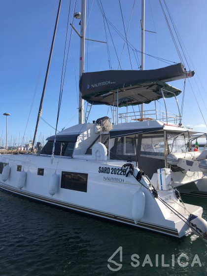 Nautitech 46 Fly - Yacht Charter Sailica