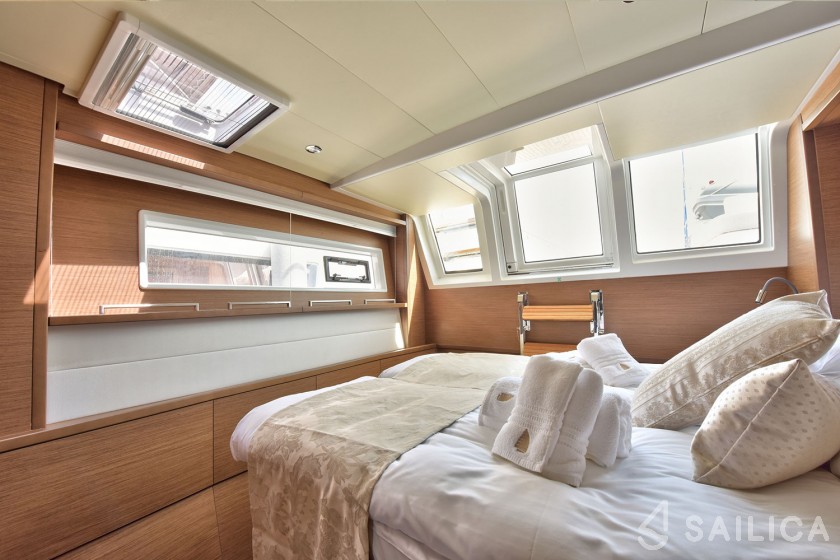 Lagoon 620 - Yacht Charter Sailica