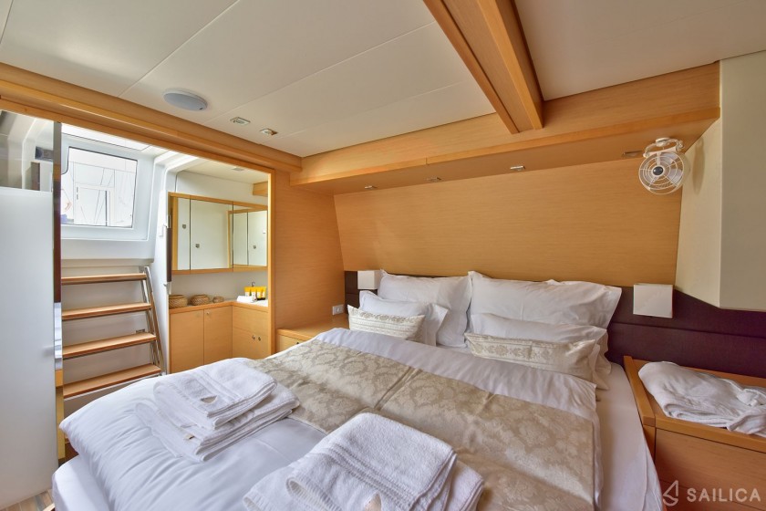 Lagoon 620 - Yacht Charter Sailica