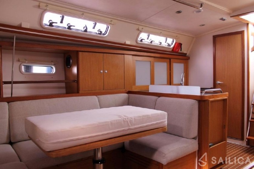 Hanse 400 - Yacht Charter Sailica