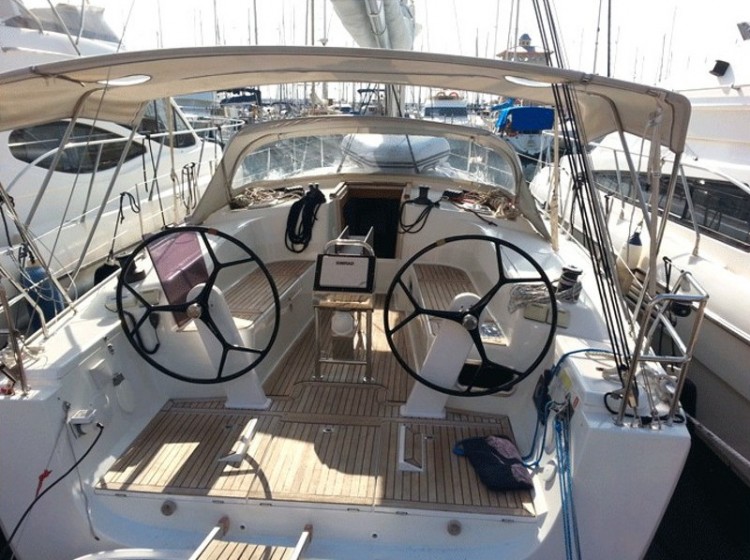 Hanse 400 - Yacht Charter Sailica