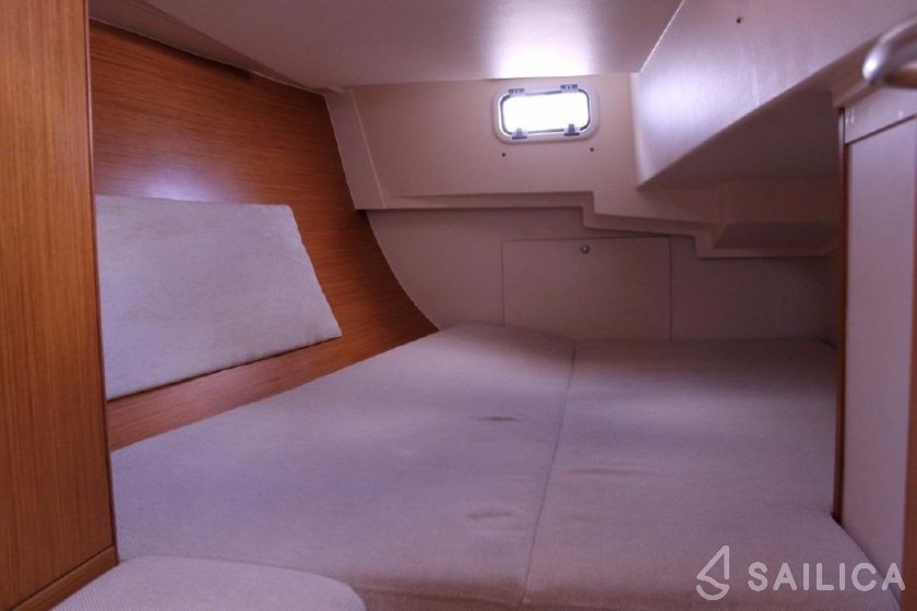 Hanse 400 - Yacht Charter Sailica
