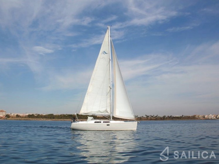 Hanse 400 - Yacht Charter Sailica