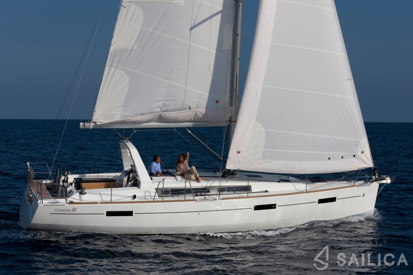 Oceanis 41.1 - Yacht Charter Sailica