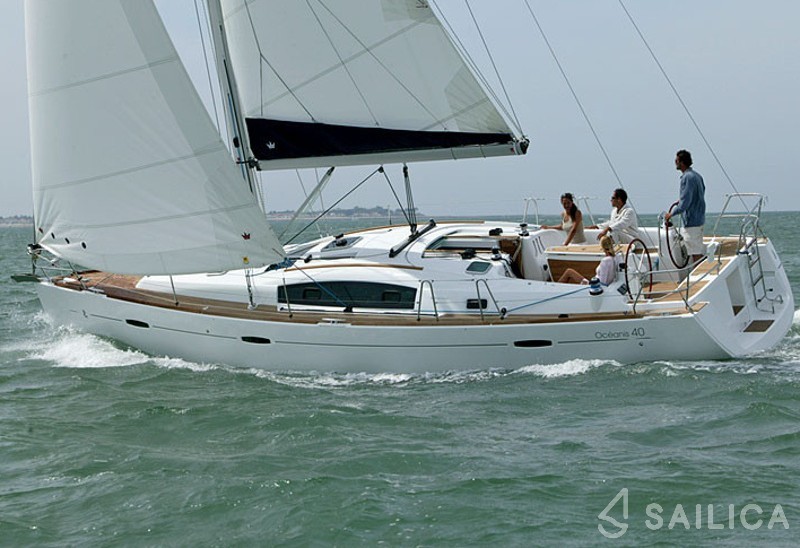 Oceanis 41.1 - Yacht Charter Sailica