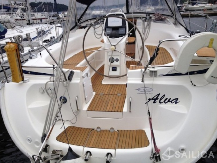 Bavaria 39 Cruiser - Yacht Charter Sailica