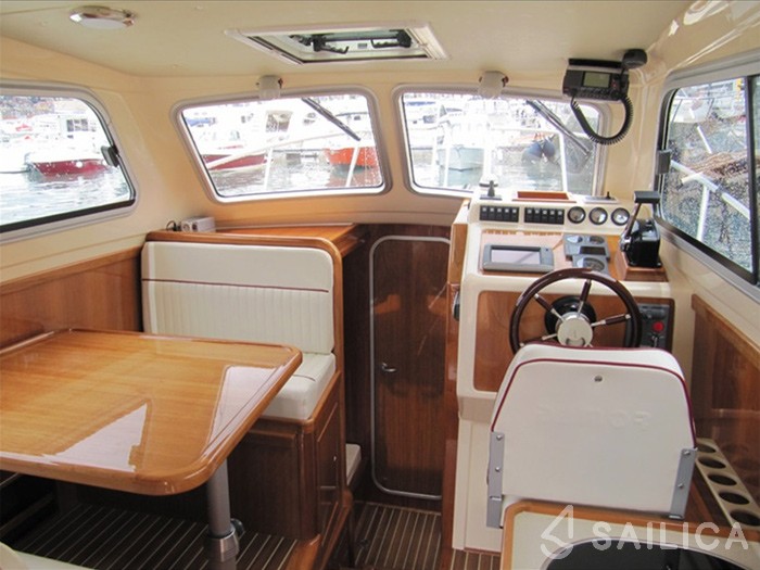 Damor 900 - Yacht Charter Sailica