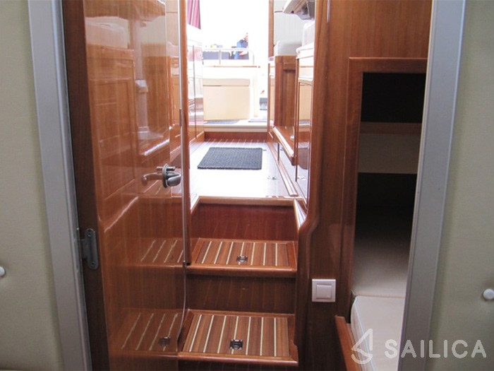Damor 900 - Yacht Charter Sailica