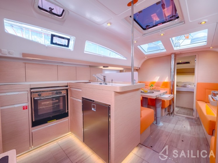 Elan 40 Impression - Yacht Charter Sailica