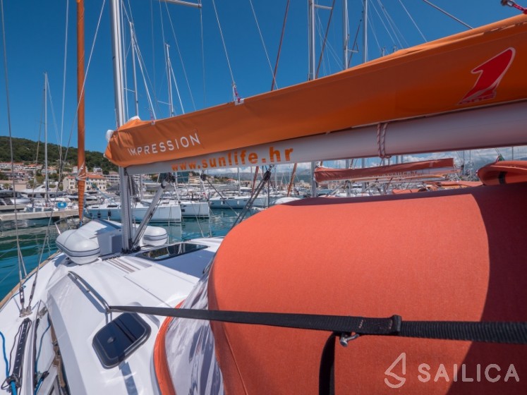 Elan 40 Impression - Yacht Charter Sailica