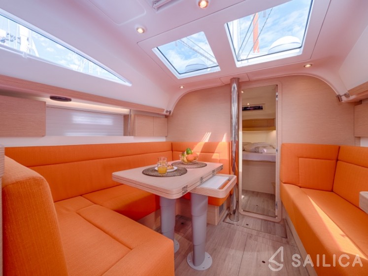 Elan 40 Impression - Yacht Charter Sailica