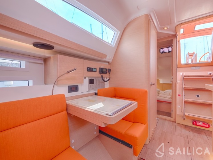 Elan 40 Impression - Yacht Charter Sailica