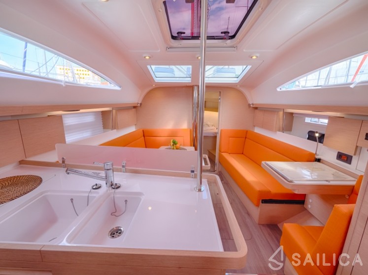Elan 40 Impression - Yacht Charter Sailica