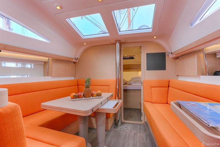 Elan 40 Impression - Yacht Charter Sailica