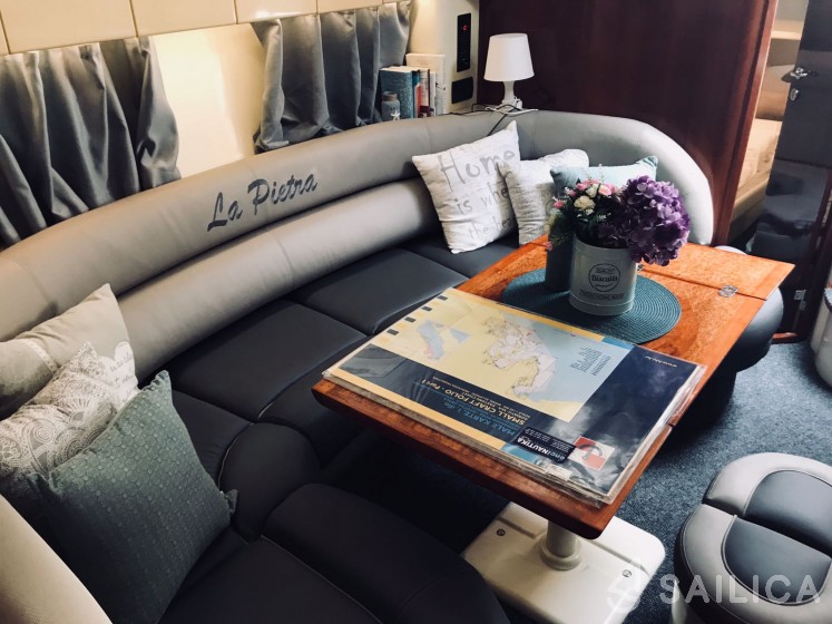 Targa 48 - Yacht Charter Sailica