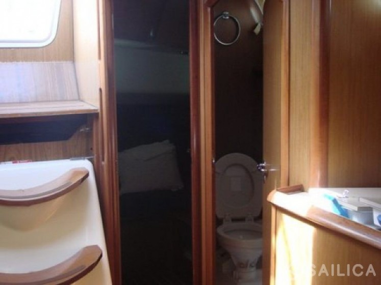 Sun Odyssey 45 - Yacht Charter Sailica