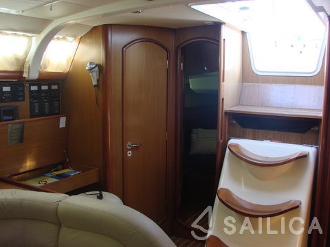 Sun Odyssey 45 - Yacht Charter Sailica