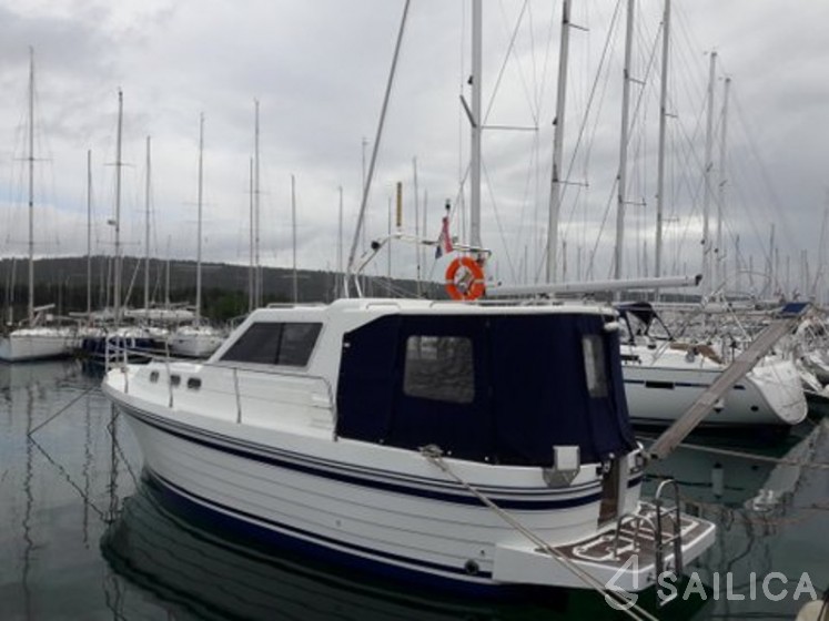Adria 1002 - Yacht Charter Sailica