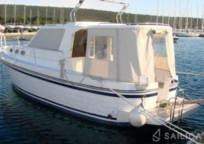 Adria 1002 - Yacht Charter Sailica