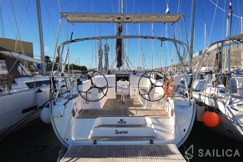Bavaria 46 Cruiser - Yacht Charter Sailica