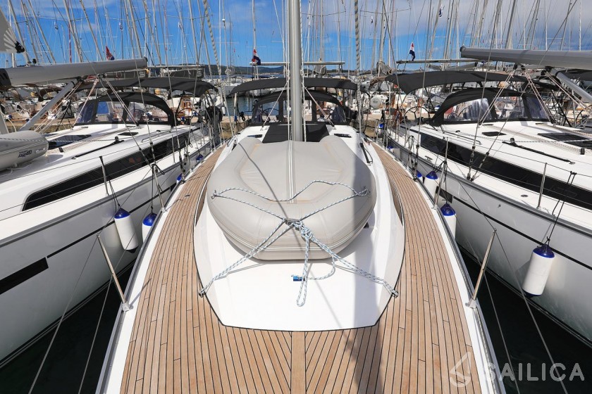 Bavaria 46 Cruiser - Yacht Charter Sailica