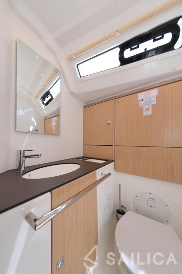 Bavaria 46 Cruiser - Yacht Charter Sailica