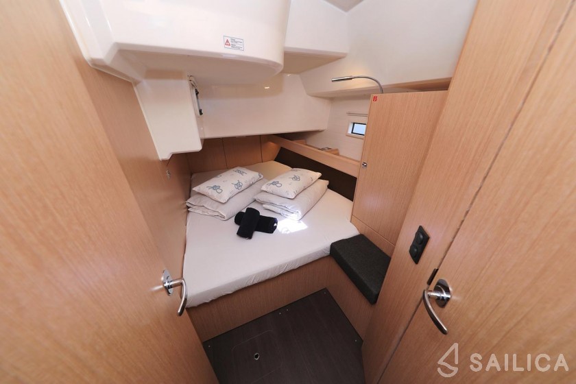 Bavaria 46 Cruiser - Yacht Charter Sailica