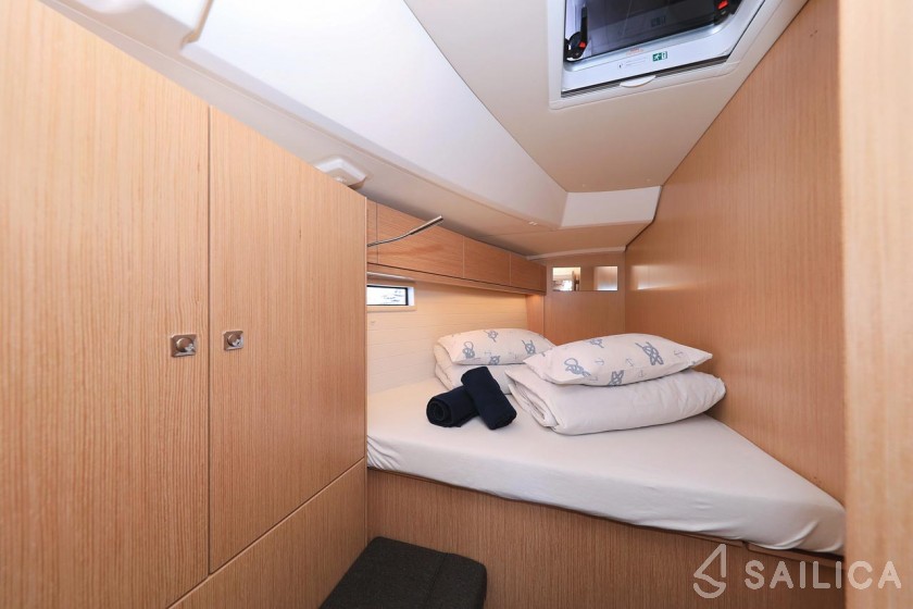 Bavaria 46 Cruiser - Yacht Charter Sailica